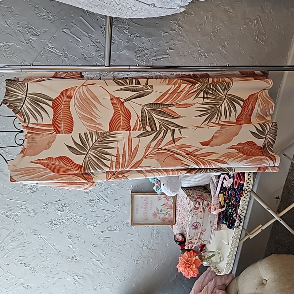 Cynthia Rowley Woman orange and green palm frond midi dress. Size 1X. - Picture 4 of 6